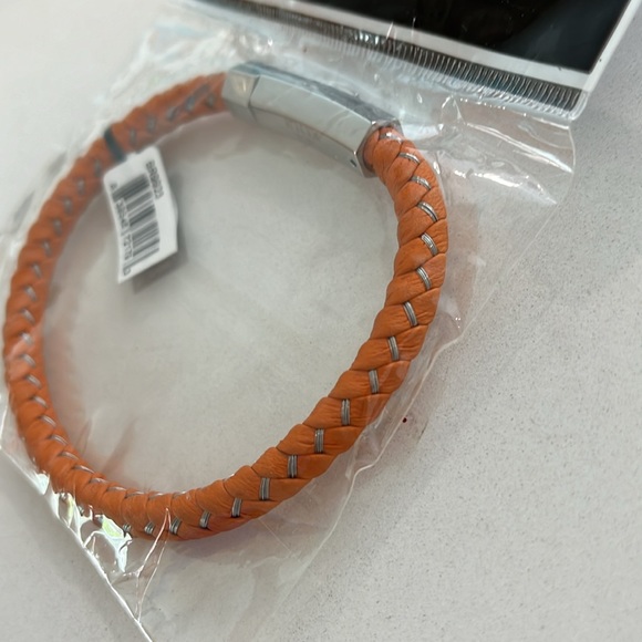 NEW Mens leather INOX bracelet.  Push bottom latch - Picture 2 of 4